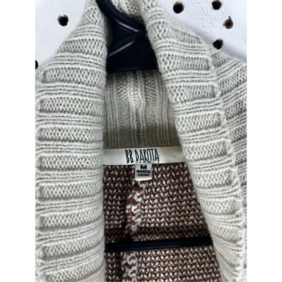 BB Dakota cardigan poncho sweater - Picture 6 of 6